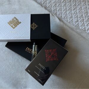 Absolute Aphrodisiac Parfu Bottle